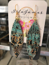 Load image into Gallery viewer, Lake Night Earrings